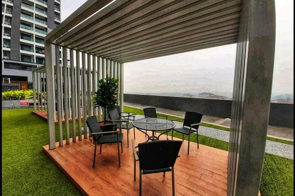 Symphony Tower Studio #9 With Balcony Cheras Exterior photo